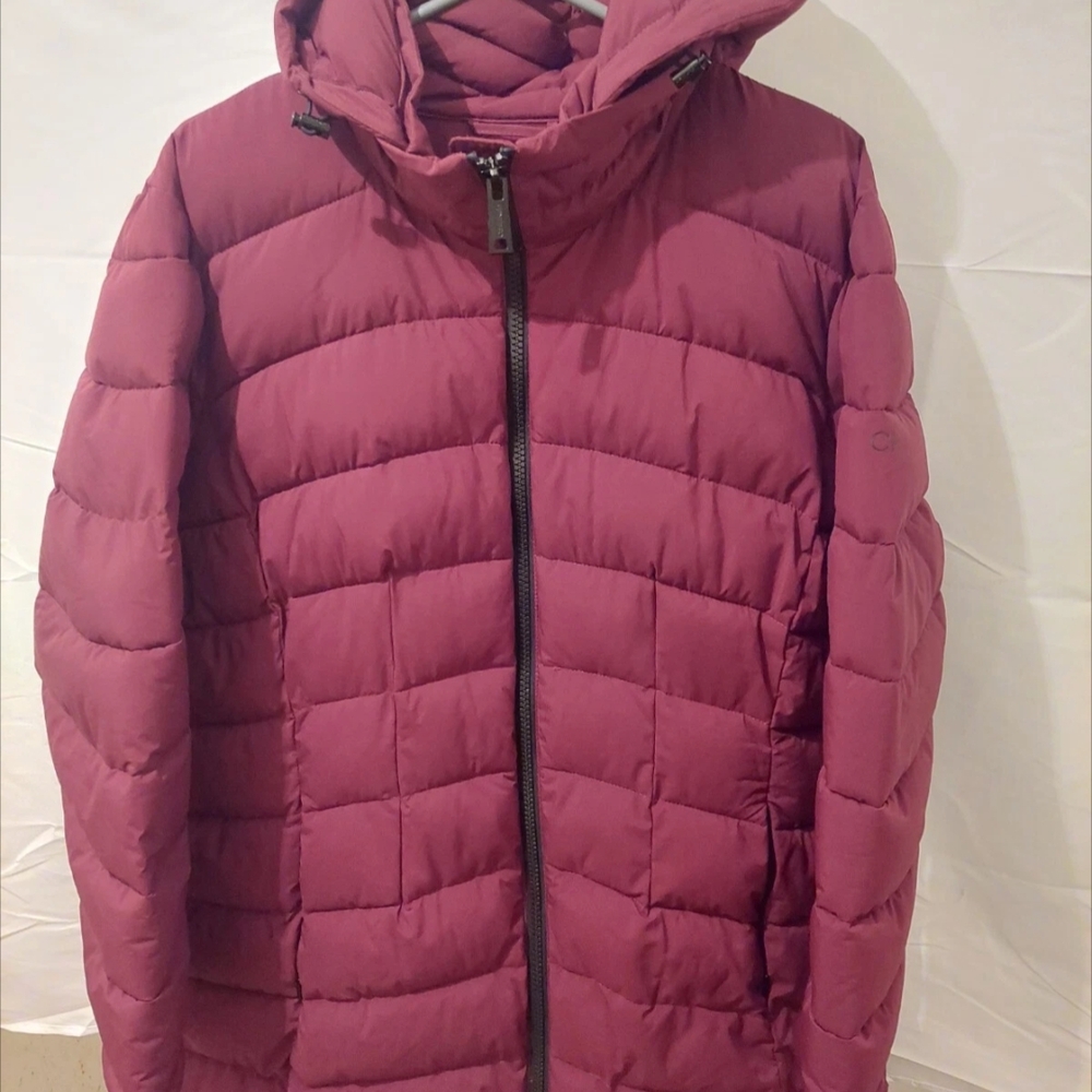 Calvin Klein XL Women's Burgundy Sorona Aura Puffer Coat